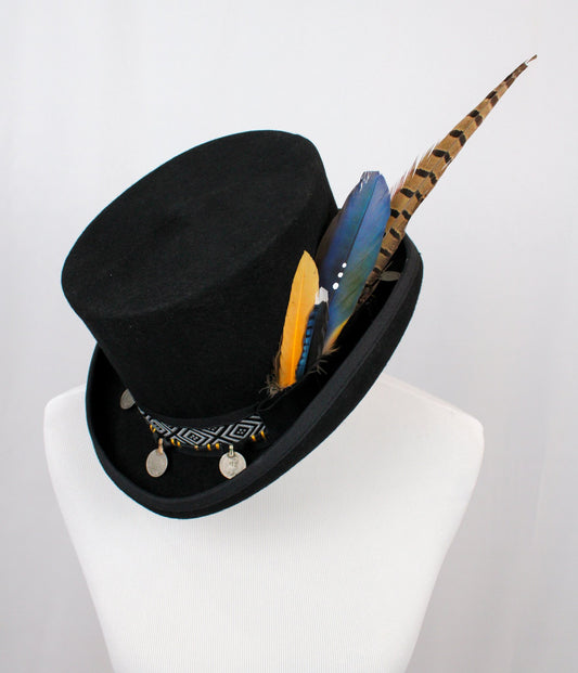 Black Wool Top Hat – The Ringmaster of Your Extraordinary Life